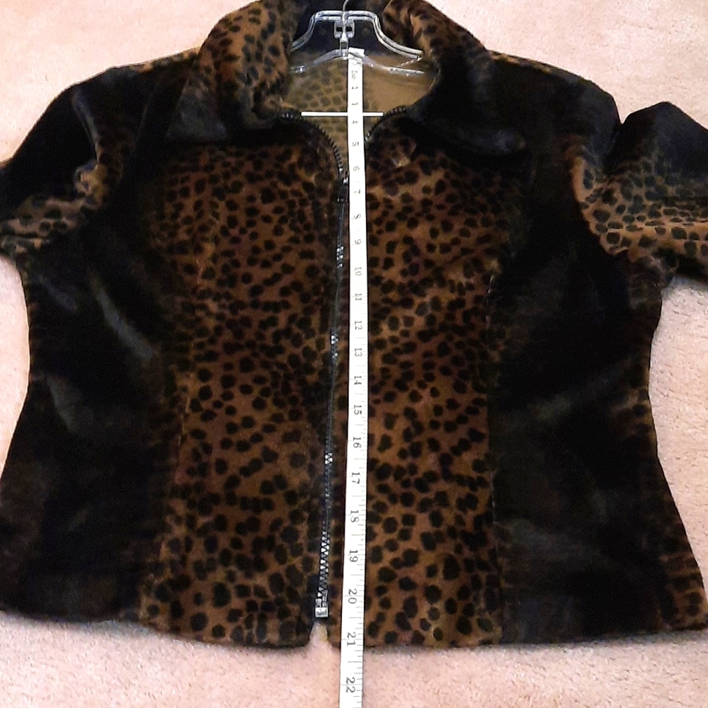 Leopard Print jacket - Picture 4 of 6